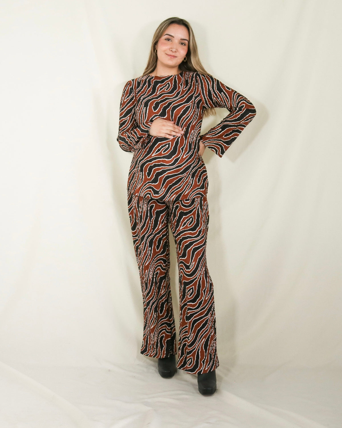 Conjunto de maternidad Mayte, rojo corrugado