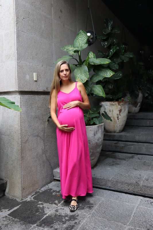 Vestido de maternidad, tirantes danusha rosa barbie con textura y strech