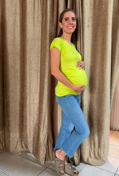 Blusa de maternidad verde limón