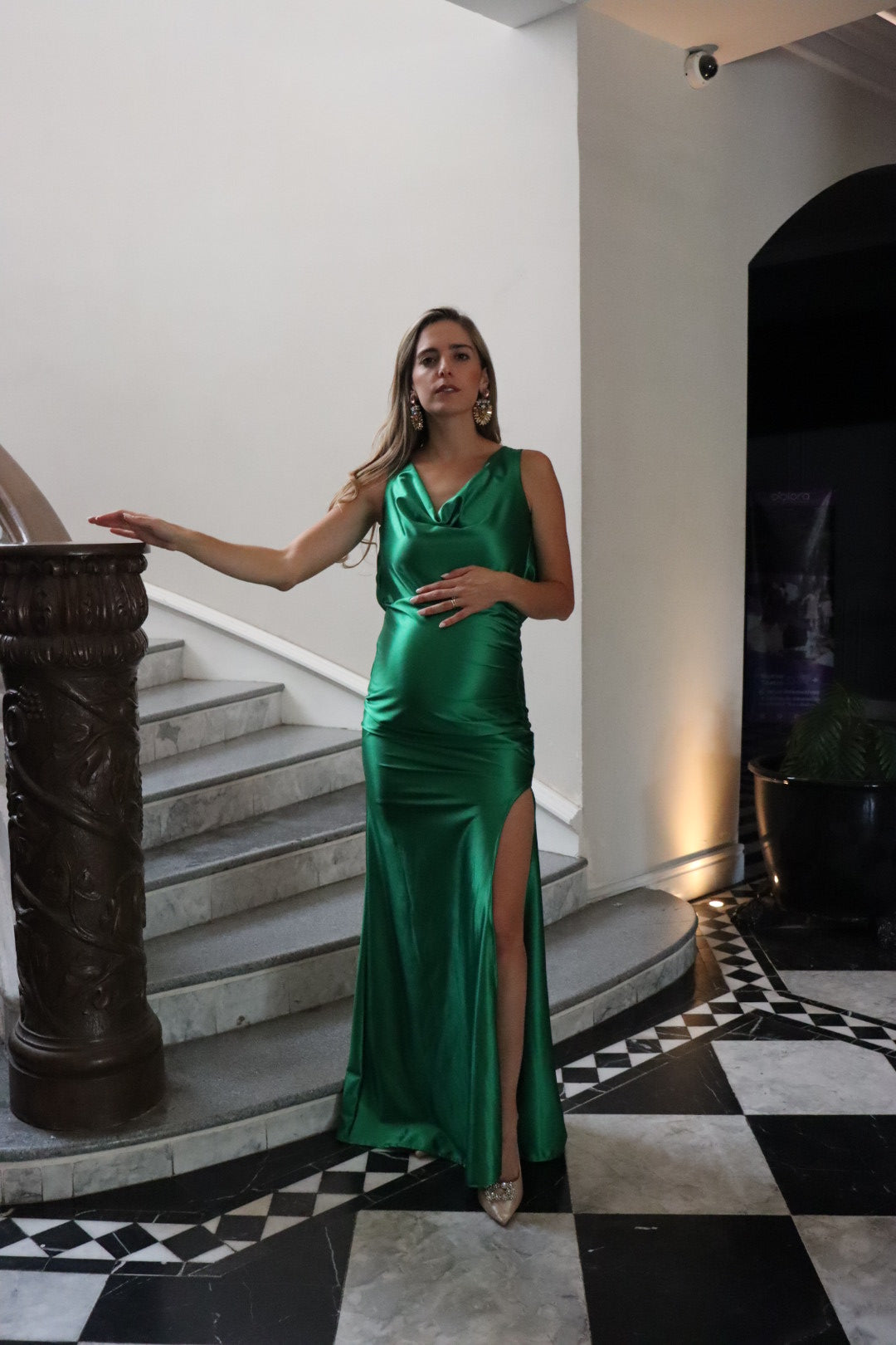 Vestido de maternidad Anahi, verde brillosa licra