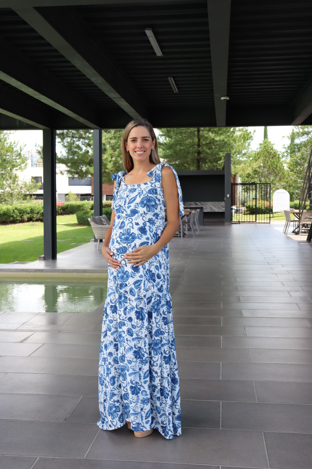 Vestido de maternidad Dalia azul flores blancas CH