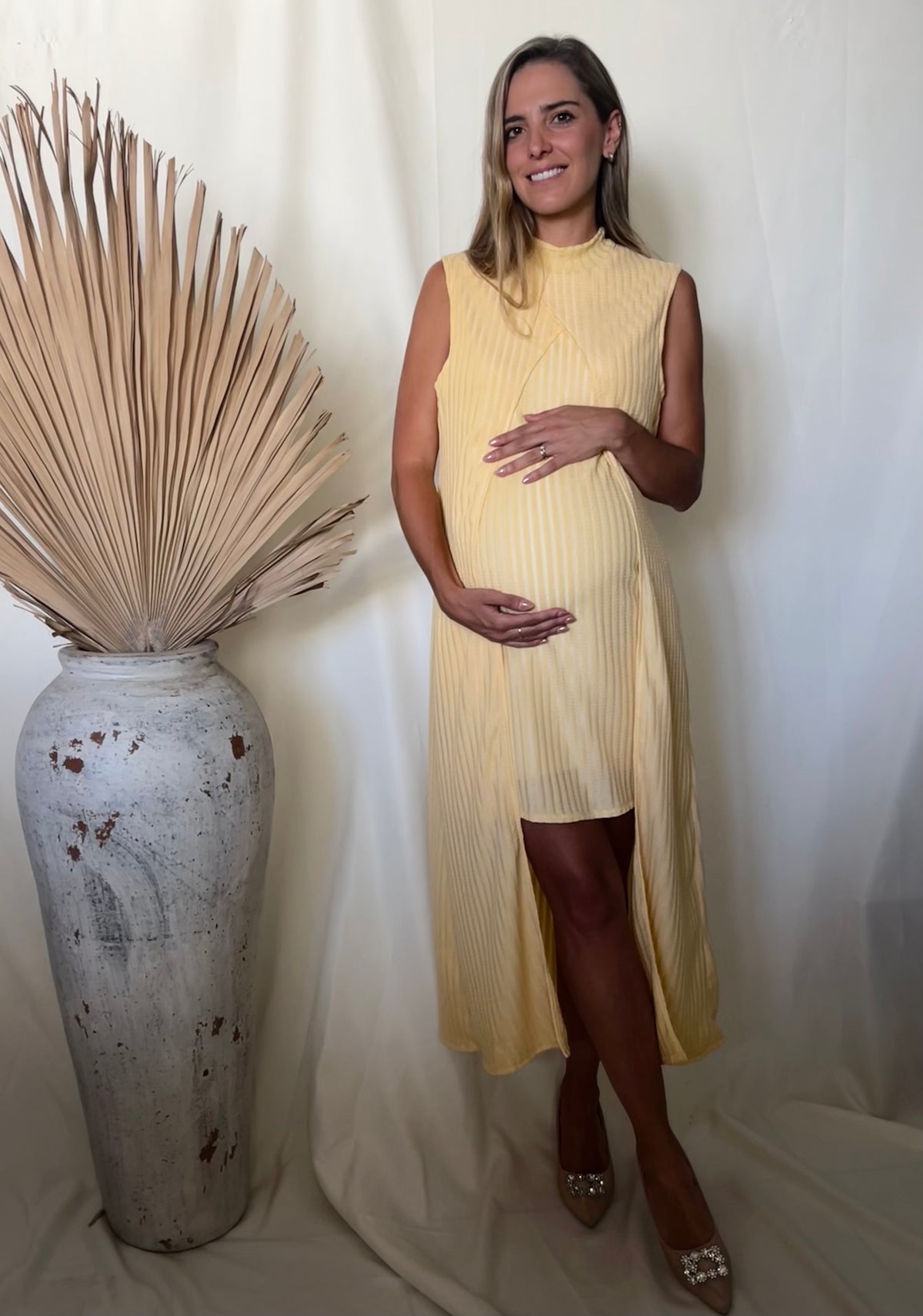 Vestido Elena de maternidad amarillo textura