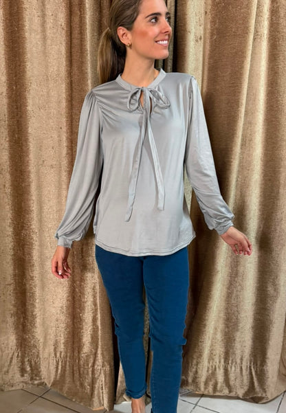 Blusa moño gris maternidad