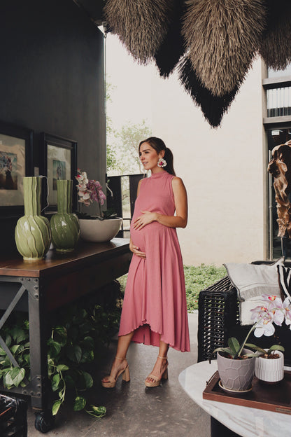 Vestido de maternidad Sonia, rosa polvo plisada
