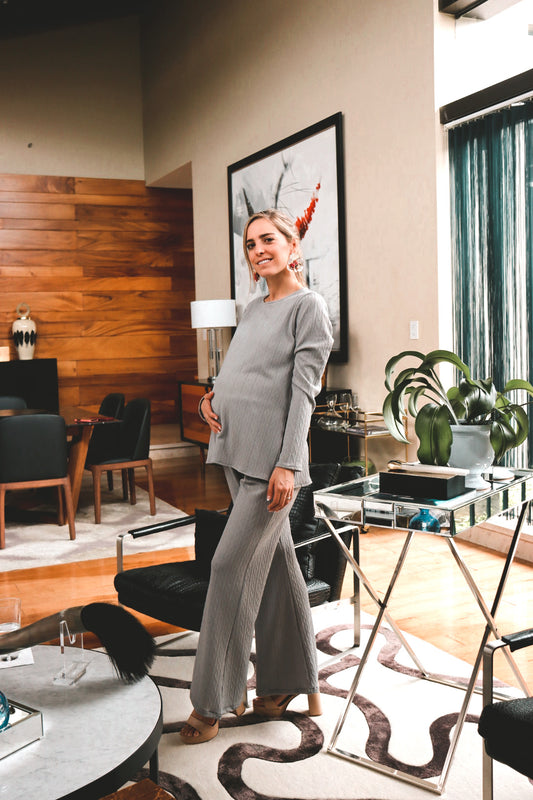 Conjunto de maternidad Mayte, gris sueter textura