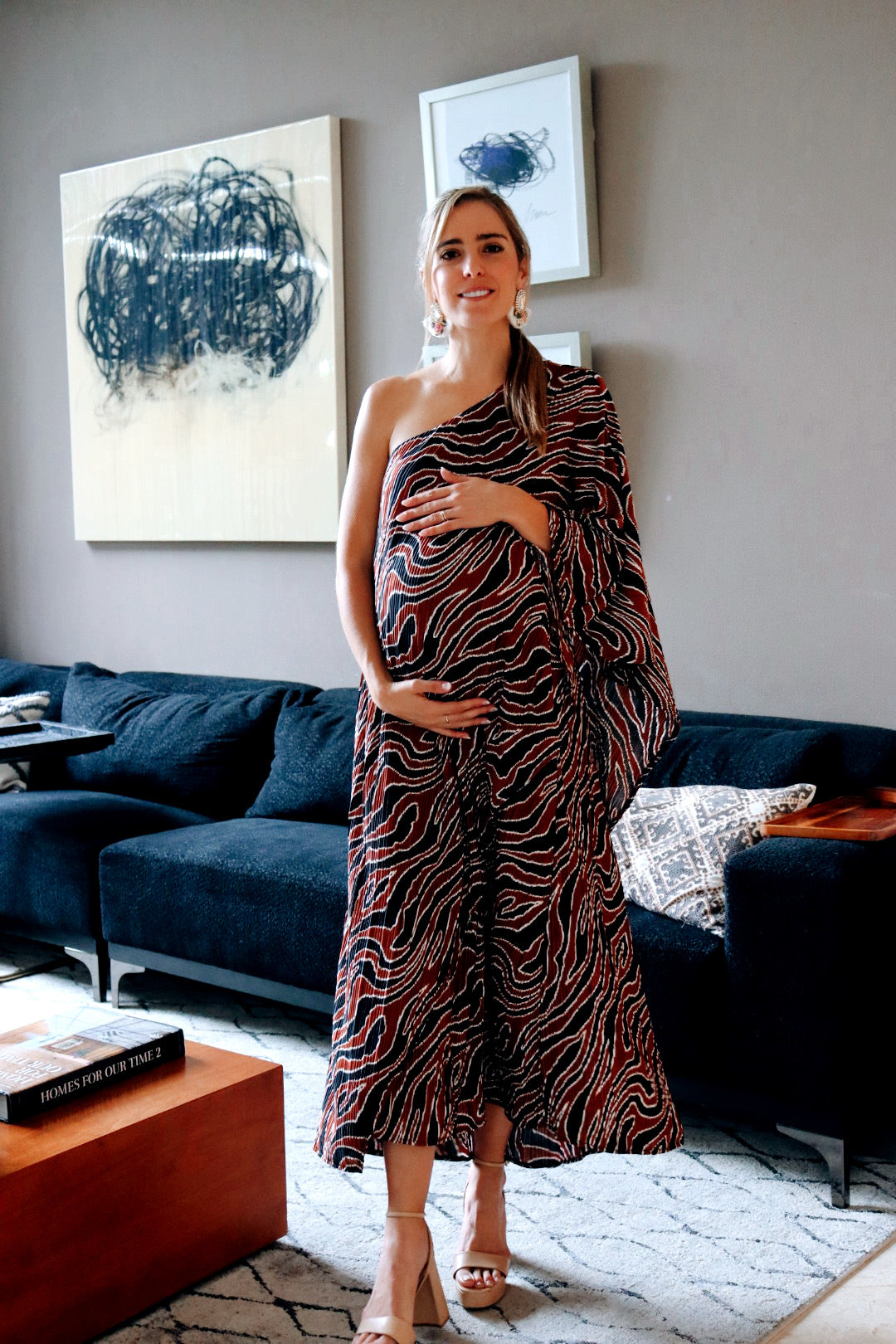 Vestido de maternidad Ilya negro con chedron corrugado CH