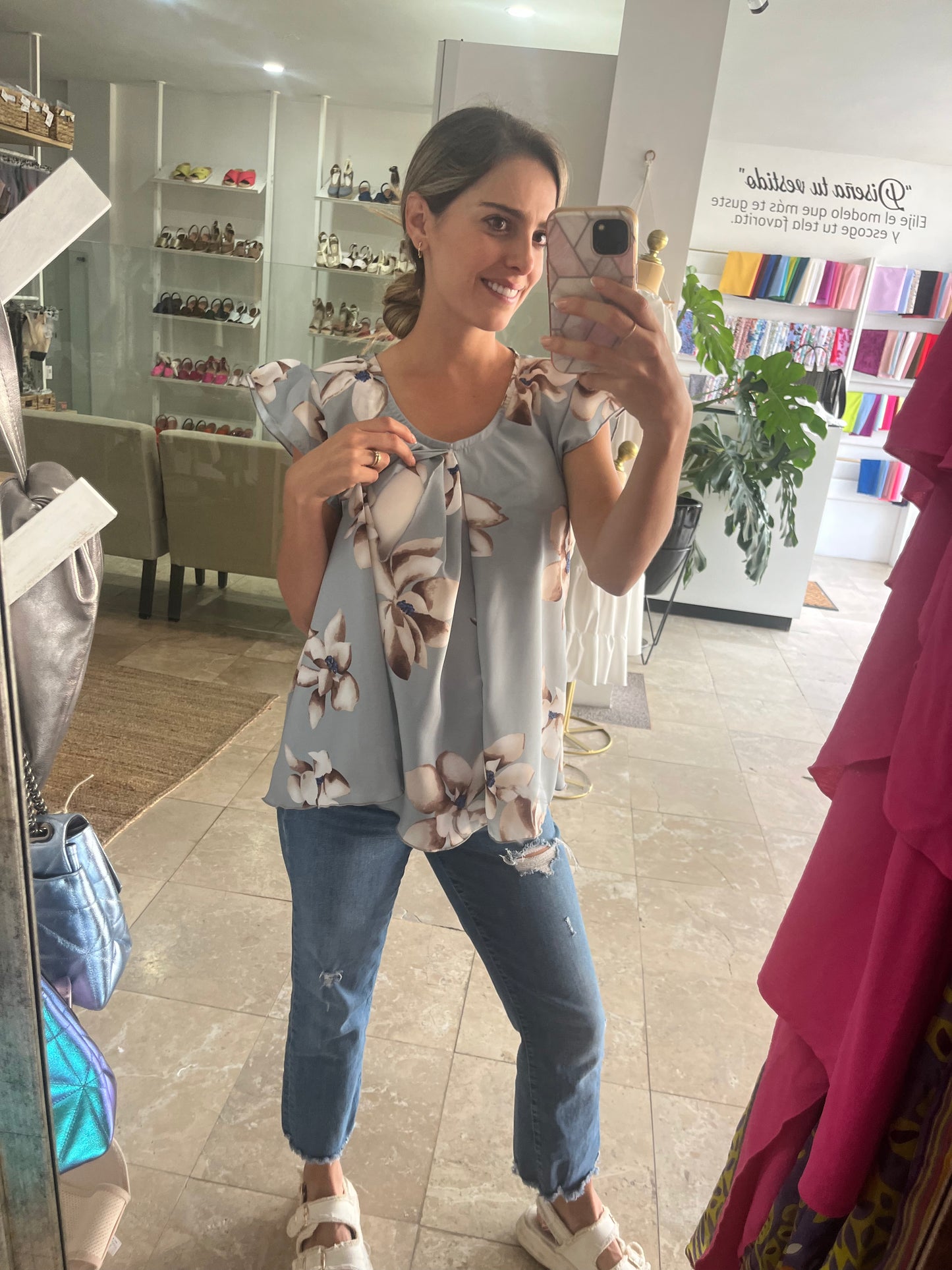 Blusa de lactancia/maternidad, Bertha gris flores (XG)